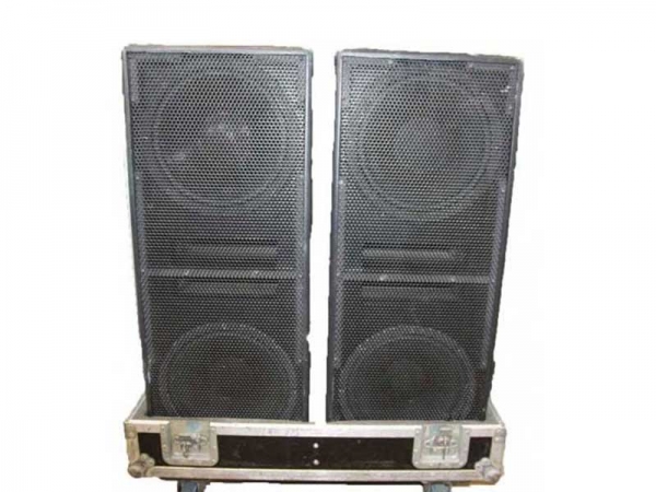  Eastern Acoustic Works SB300 Used, Second hand 