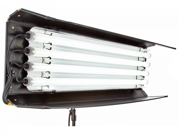  Kino Flo Lighting Systems FreeStyle T44 Used, Second hand 